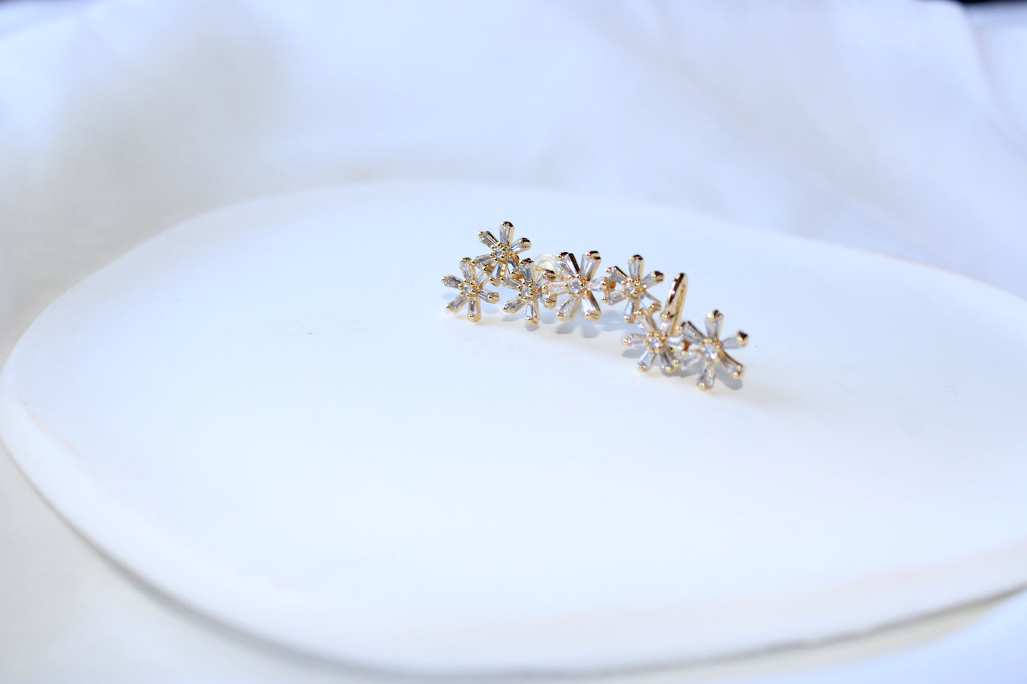 16K Gold Filled Multiple Flower Clear Baguette Ear Crawler Cuff Stud Earrings in Gold