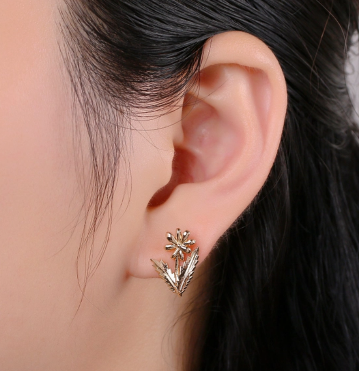 Flower Stud Earrings 14k Gold Filled