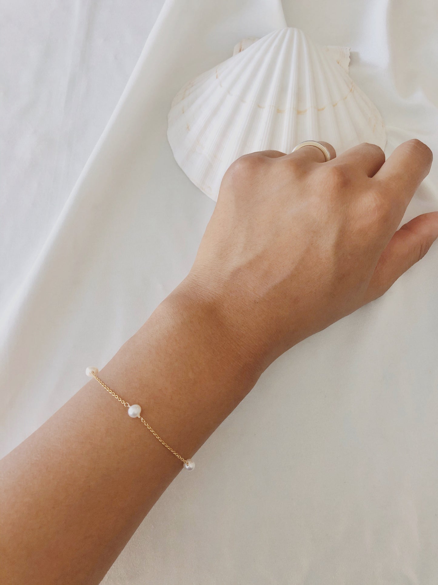 Freshwater Dot Bracelet