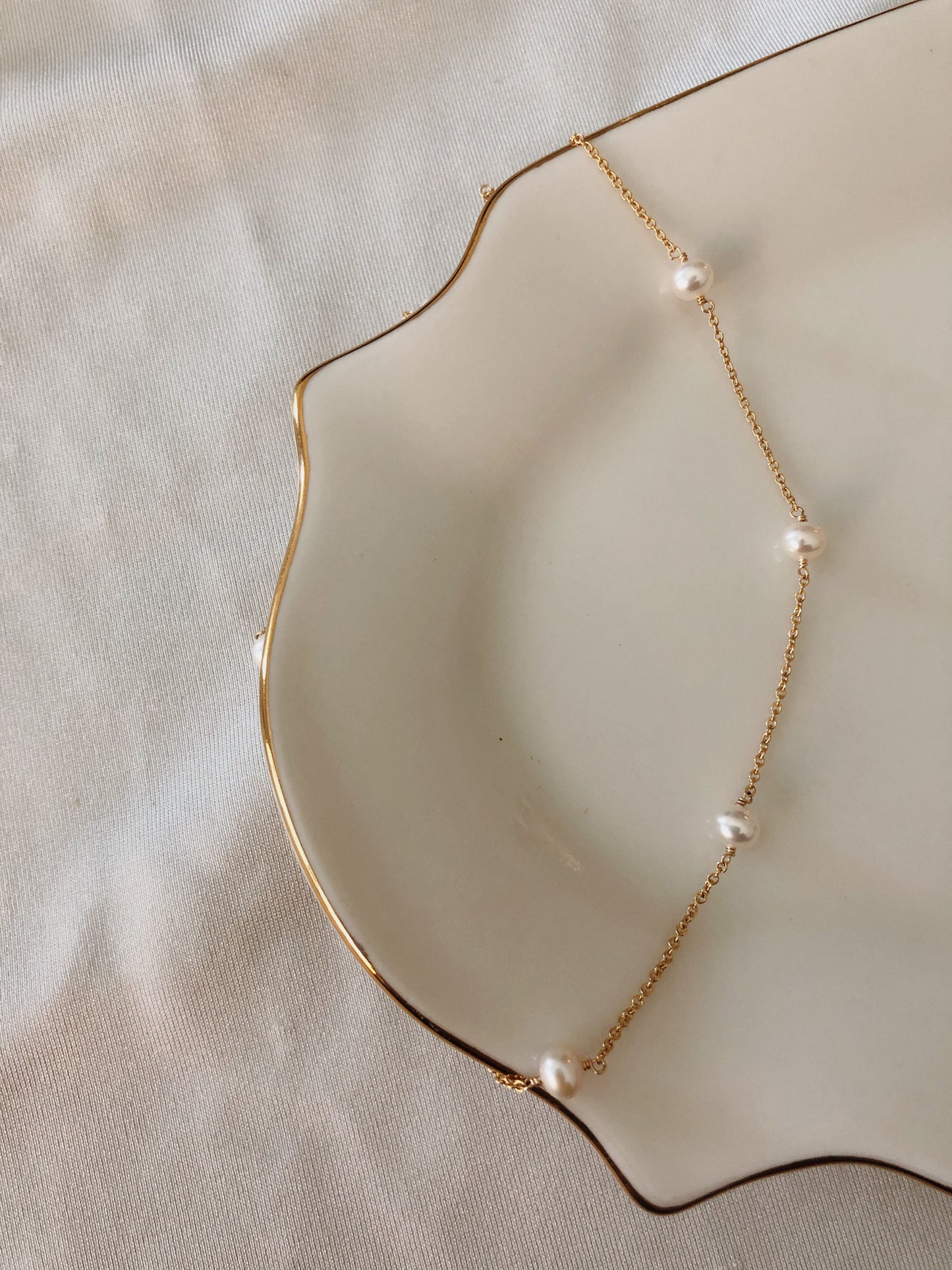 Freshwater Dot Necklace