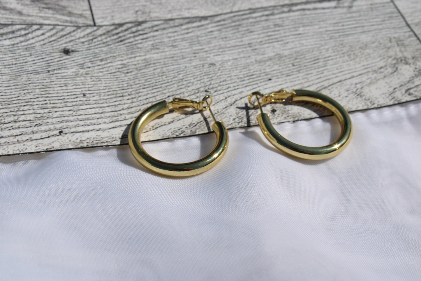 14k Gold Filled Huggie Hoop Earrings