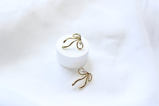 14K Gold Filled Cz Coquette Ribbon Tied Bow Stud Earrings